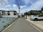 前面道路は車の通りが少なくお子様も安心