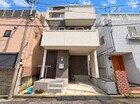採光面多く明るい室内です！