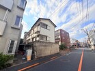交通量の少ない前面道路♪
