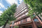 駅徒歩３分。複数路線利用可能な立地。