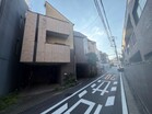 交通量の少ない前面道路♪