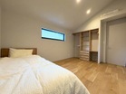 【洋室7.6帖】各室しっかり収納完備。